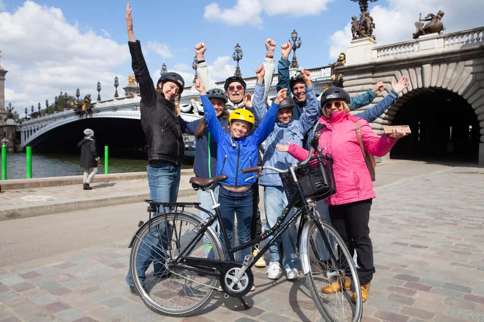 Paris: Guided bike tour - Greatest monuments of the capital - Centre Pompidou to Le Marais: start strong, then settle in