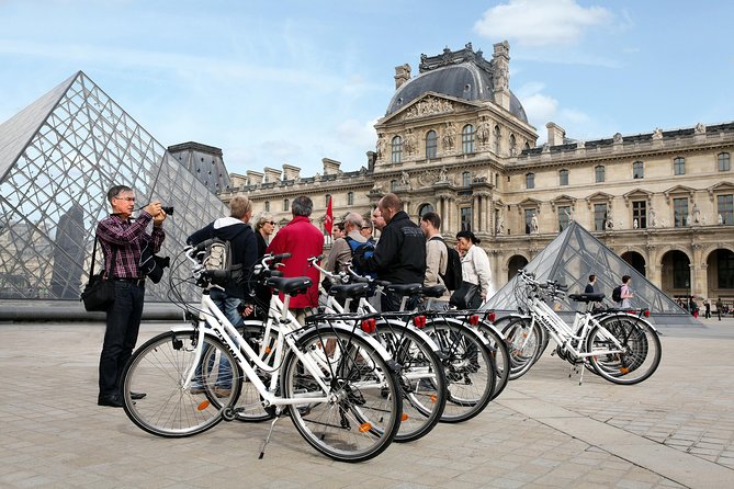 Paris Guided Bike Tour – Le Marais and Île de la Cité Hidden Gems - Le Marais by Bike: Place des Vosges and Village St-Paul