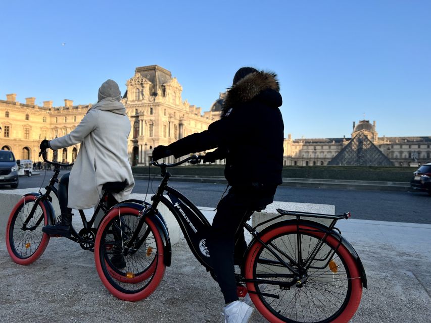 Paris: Guided City Highlights Bike Tour - Dutch bikes, helmets, and the pace that works for families