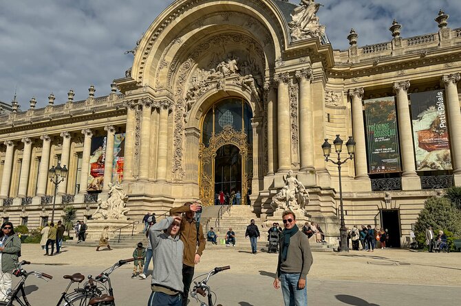 Paris: Guided City Sightseeing Tour by Bike/E-Bike - Timing and stop length: why quick breaks can still feel satisfying