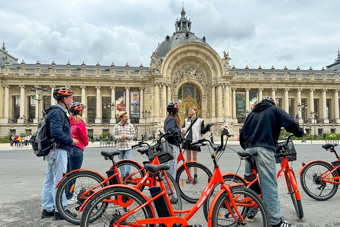 Paris Guided City Sightseeing Tour by Bike or E-Bike - Key highlights at a glance