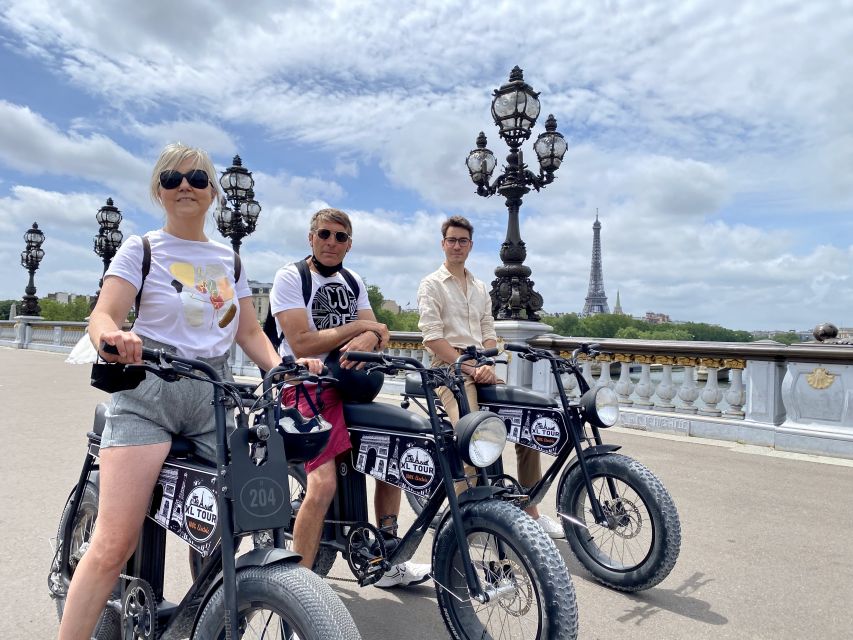 Paris: Guided City Tour by Electric Bike - Pont des Arts and Île de la Cité: Bridges, Love Locks, and Gothic Drama