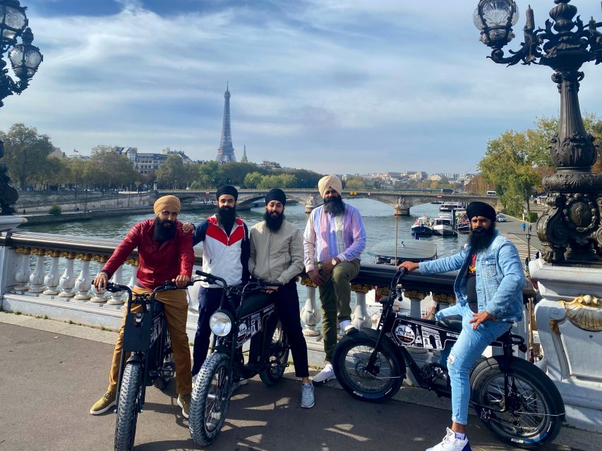 Paris: Guided City Tour by Electric Bike - E-Bikes, Helmets, Gloves, and a Raincoat That Actually Helps