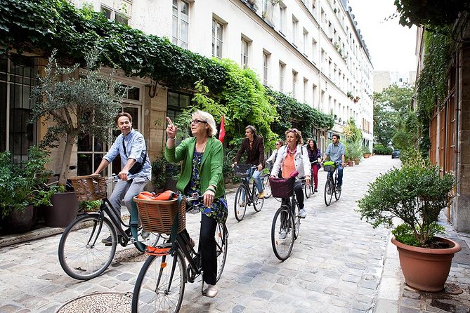 Paris Guided Food Tour by Bike - Ile de la Cité and Marais - Le Marais by bike: fashion streets plus an appetite check