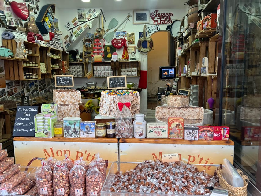 Paris: Guided Montmartre Walking Tour with Food & Wine - Sacré-Cœur and the Panoramic Paris Views: Your First Big Payoff