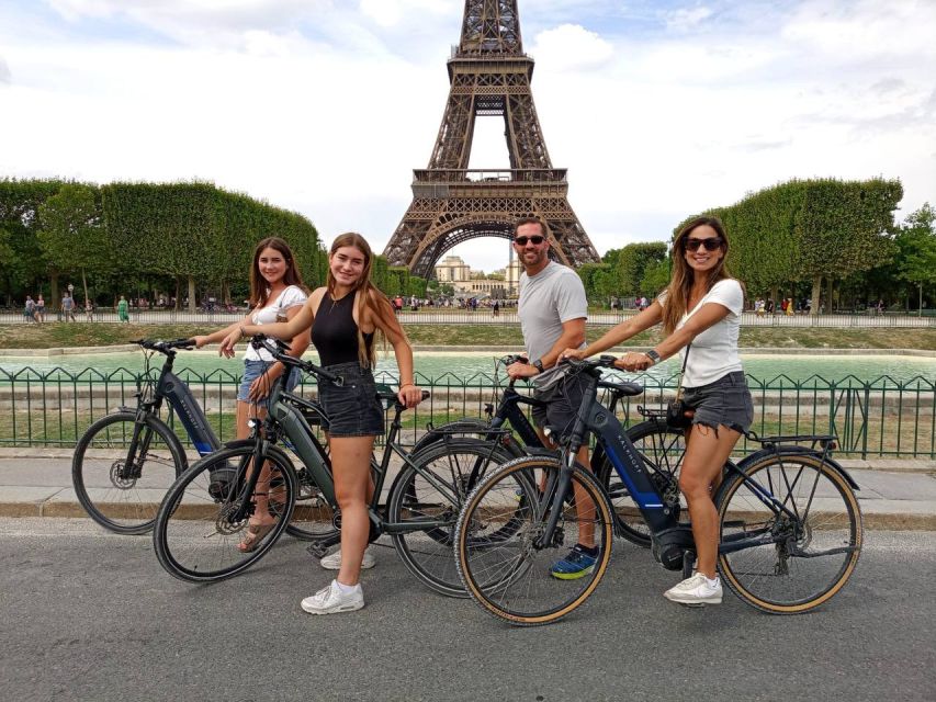 Paris: Guided Private E-bike Sightseeing Tour - Meeting at Go Go Tours Office and getting oriented