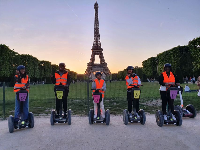 Paris: Guided Segway Tour Paris by Night - Champs-Élysées to Place de la Concorde: speed with breaks