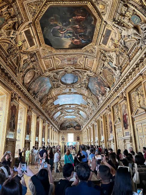 Paris: Guided tour in PORTUGUESE at the Louvre-semi-private - French and Italian paintings: what to watch for when the guide speaks Portuguese