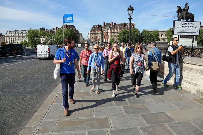 Paris Guided Tour with Notre Dame Cathedral or Ste Chapelle Entry - Ile de la Cité: From City Heartbeat to Revolutionary Chapter