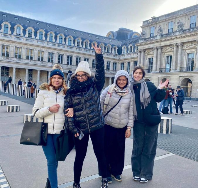 Paris: Guided Walking Tour from Opera Garnier to Notre-Dame - Sainte-Chapelle and the approach to Notre-Dame