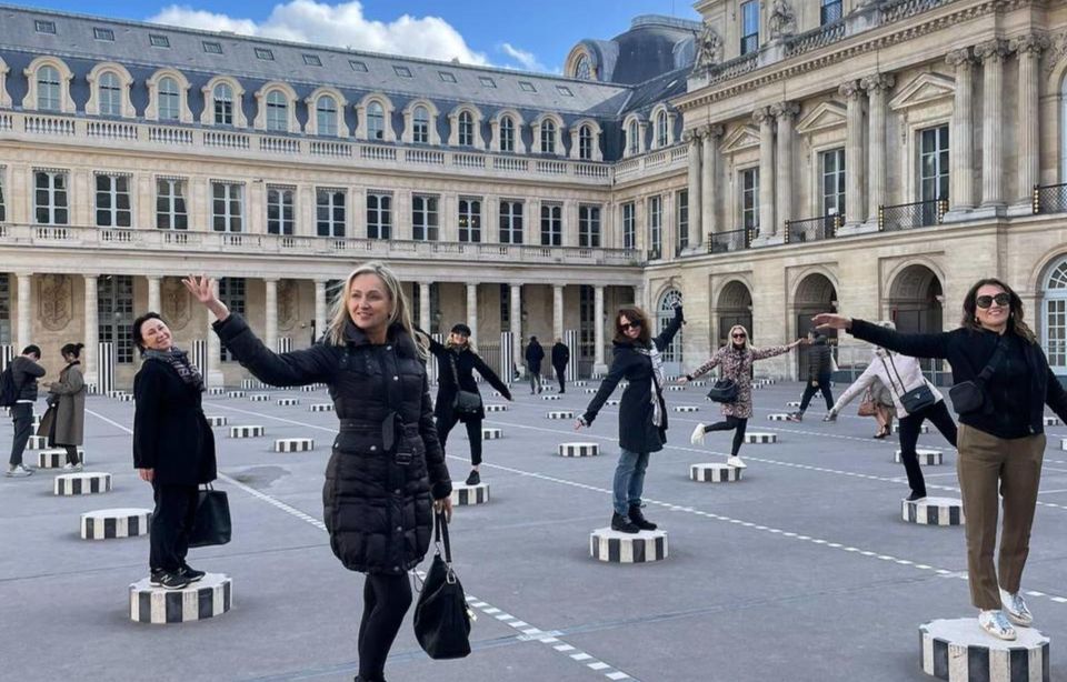 Paris: Guided Walking Tour from Opera Garnier to Notre-Dame - What the guide teaches: lifehacks, not just landmarks