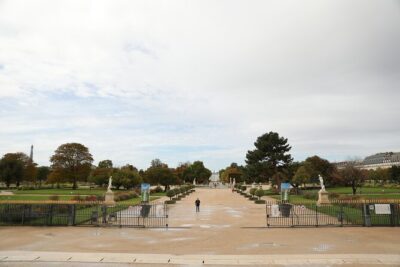 Paris Half Day Private Customized Walking Tour, Transport Options - Stops 1–3: Notre-Dame de Paris, Shakespeare and Company, and the Latin Quarter
