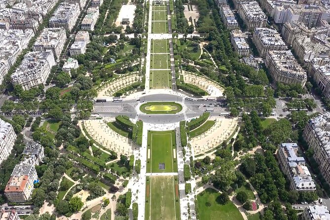 Paris Half Day Tour & Cruise, Private Guide & Louvre Entrance - Stop 1: The Louvre Museum, Audio Guide, and What to Prioritize