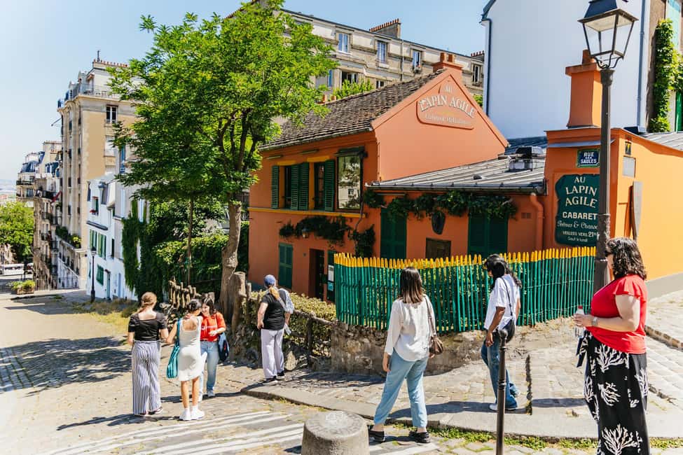 Paris: Hidden Gems of Montmartre with Local Guide - Getting Sacré-Cœur from a different angle