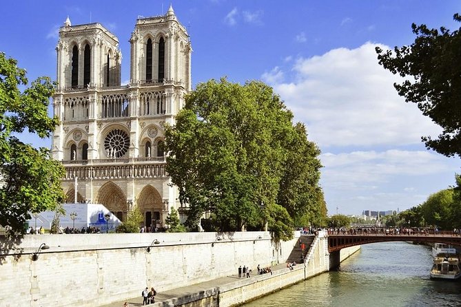 Paris Highlights Immersive Coach Tour - Where You Board: Place de Sydney and What to Watch for