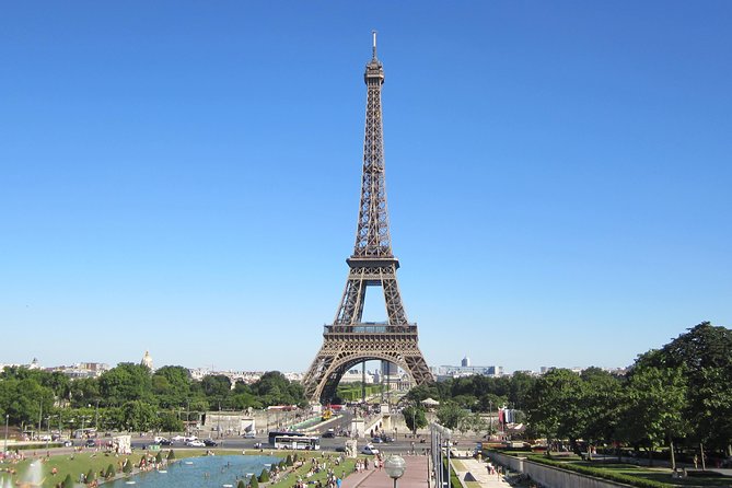 Paris Highlights Private Tour - All Paris in one day ! - Île Saint-Louis: 2,000 years of Paris vibes in about an hour