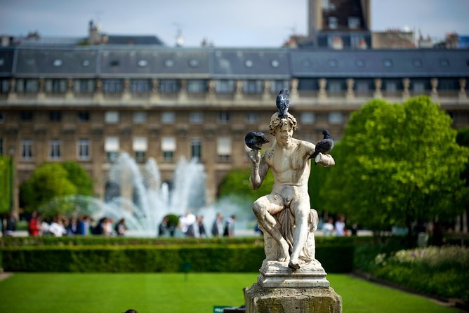 Paris Highlights Private Tour - All Paris in one day ! - Carrousel du Louvre: royal courtyards and big views without the museum marathon