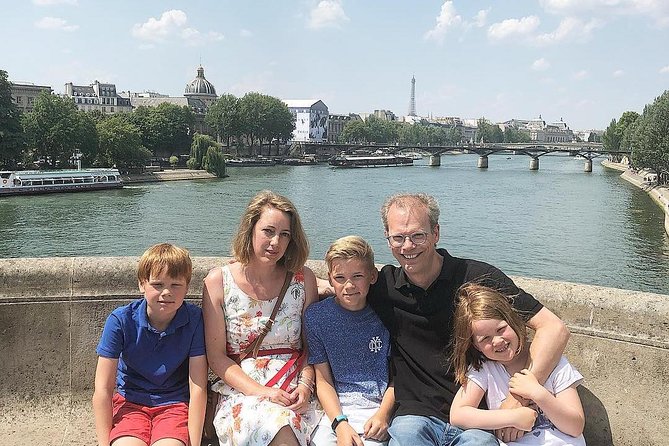 Paris Highlights Tour: The Best of the City Heart in 3 Hours - “Las Vegas in Paris” inside a Royal Palace detour