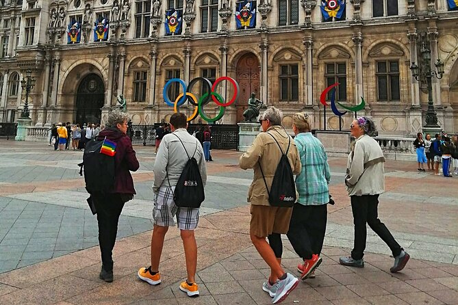 Paris Highlights with an LGBTQ Perspective Private Tour - Jeanne d’Arc: medieval gender identity and a French hero case