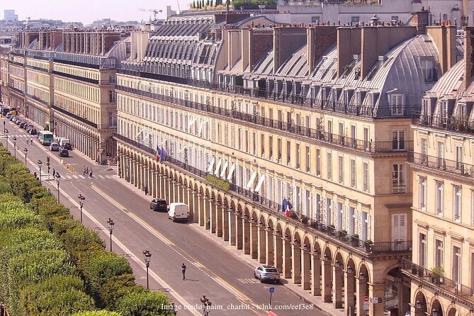 Paris Historic Private 3-hour Walking Tour with WWII Landmarks - Price, value, and whether $220 makes sense