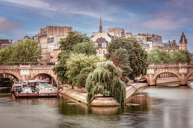 Paris History Walk: Medieval Marais, Notre Dame Islands & Stories - Key points worth caring about