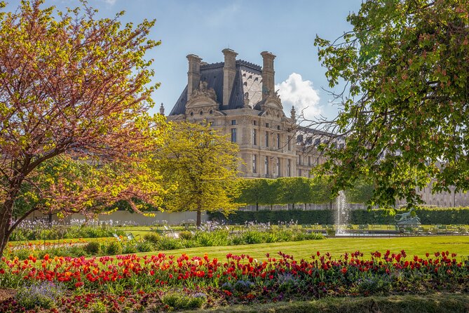 Paris History Walk: Medieval Marais, Notre Dame Islands & Stories - Conciergerie: from royal residence to prison walls