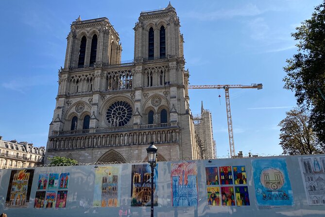 Paris Île de la Cité and Notre-Dame Walking Tour With Crypt - Marché aux Fleurs to Notre-Dame’s façade: the big visual payoff