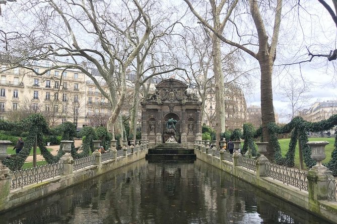 Paris Ile-de-la-Cité Walking Tour: Max 6 People Group or Private - Key highlights you’ll actually feel