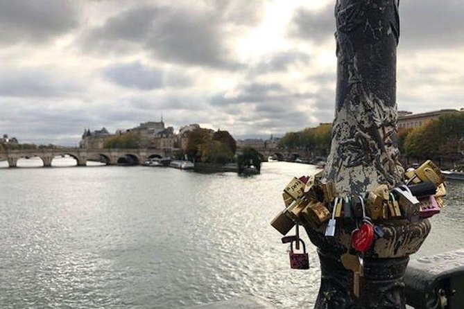 Paris Ile-de-la-Cité Walking Tour: Max 6 People Group or Private - Conciergerie: Revolution stories where the stone feels heavy