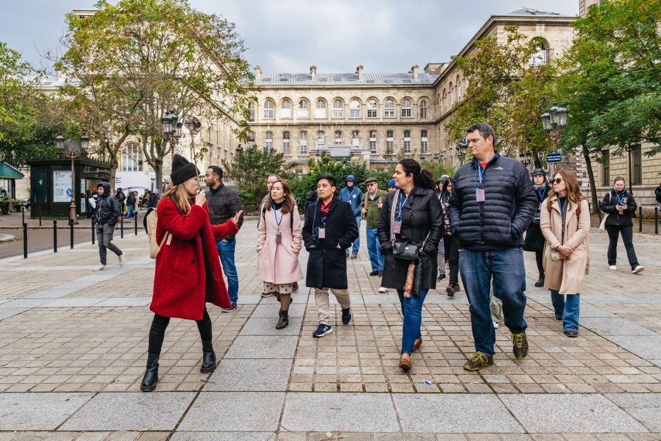 Paris: Ile de la Cité Walking Tour with Sainte-Chapelle - Conciergerie: medieval palace turned Revolutionary prison