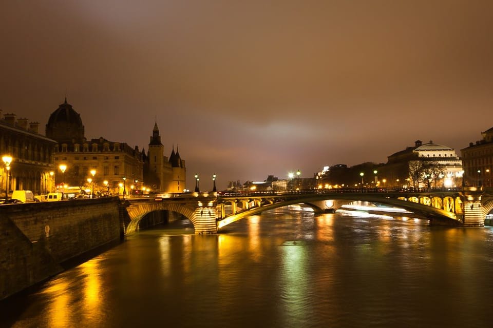 Paris: Illuminated Walking Tour - Stop-by-stop: what you’re really getting at each illuminated sight