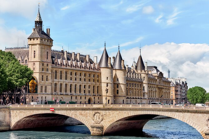 Paris in a Day VIP and Private Tour with Pick-Up and Drop-Off - Pace, rain, and what to bring so the day feels good
