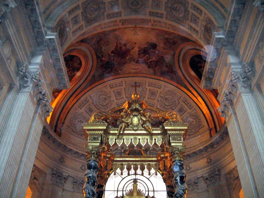 Paris: Invalides Dome - Skip-the-Line Guided Museum Tour - Louis XIV and the veterans hospital: the site’s real origin