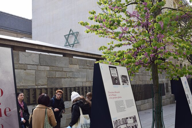 Paris Jewish Heritage: Le Marais & Montmartre Guided Walking Tour - Meeting at L’Elephant du Nil and what that means for your afternoon