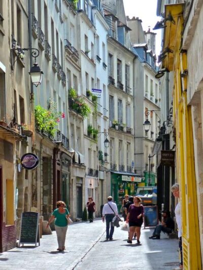 Paris Jewish History 2-Hour Private Guided Walking Tour - Notre-Dame Cathedral area: why this cathedral shows up in the story