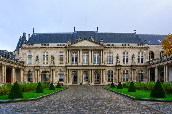 Paris Jewish Quarter Marais Smartphone GPSAPP Audio Walking Tour - Getting started at Mémorial de la Shoah (17 Rue Geoffroy l’Asnier)