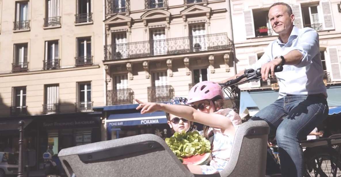 Paris Kids tour - Starting at Meyerbeer Opéra: getting on bikes without fuss