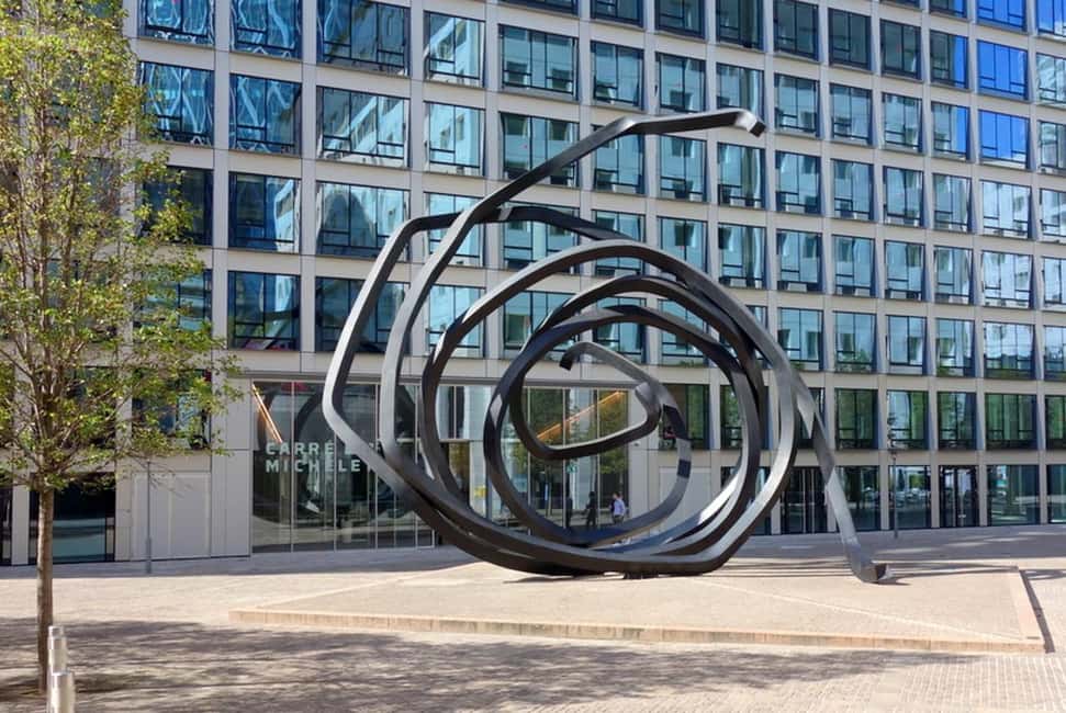 Paris: La Défense Modern District Walking Tour - Practical details that affect your day
