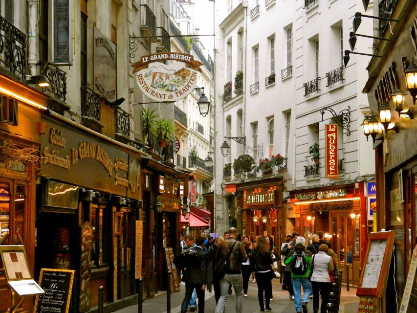 Paris: Latin Quarter 2.5-Hour Private or Group Walking Tour - Shakespeare and Co. and the literary loop: more than a shop stop