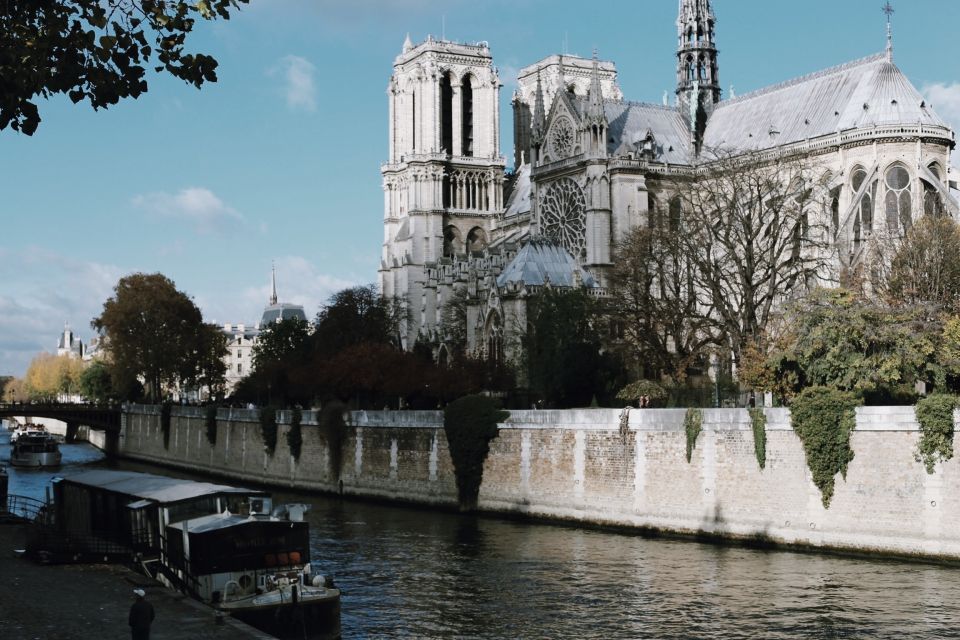 Paris: Latin Quarter 2.5-Hour Private or Group Walking Tour - Sorbonne and student Paris: how to read the streets