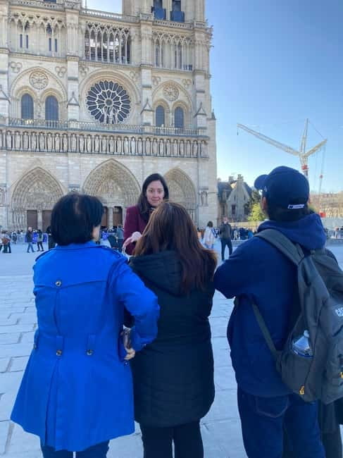 Paris: Latin Quarter Essential Highlights Walking Tour - Meeting at Métro Cité and starting from Place Louis Lépine