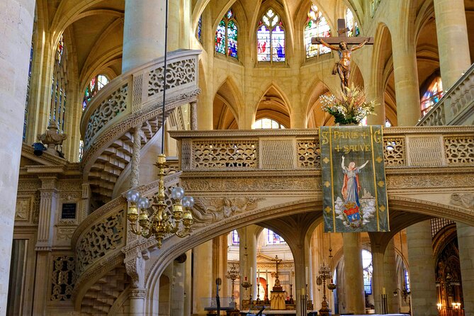 Paris - Latin Quarter Free Tour in English (Tip-Based) - The oldest tree wish tradition and the Roman-to-medieval swing