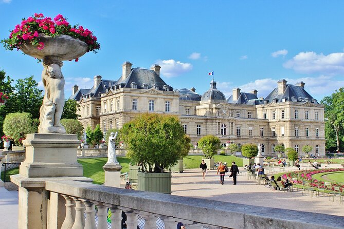 Paris - Latin Quarter Free Tour in English (Tip-Based) - Fontaine Saint-Michel to Rue de la Huchette: start where stories begin