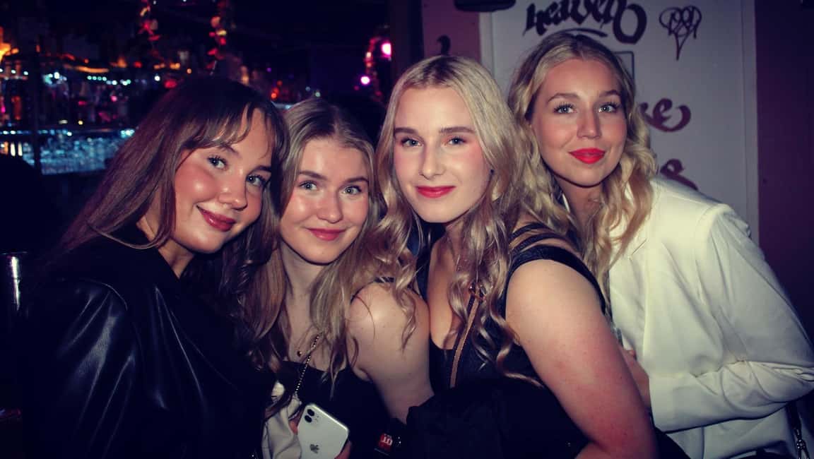 Paris: Latin Quarter Guided Pub Crawl to Bars and Clubs - Dress code, ID rules, and the small details that prevent chaos