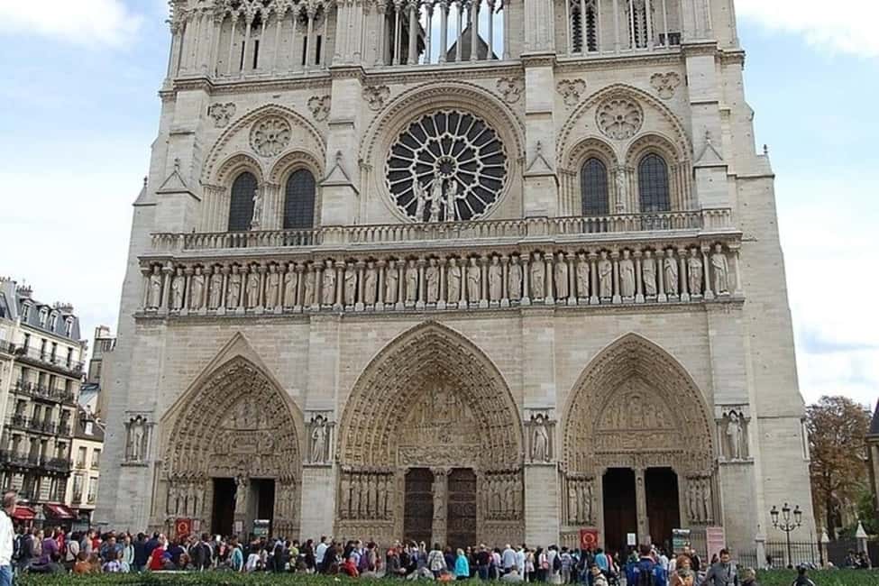 Paris: Latin Quarter Walking Tour - Starting at Place Louis Lépine: the smart way to begin