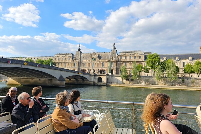 Paris Latin Quarter Walking Tour plus Seine River Cruise Option - Stop 5: Shakespeare and Company for Bookshop Atmosphere