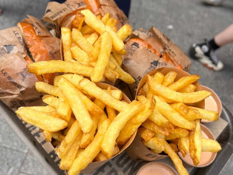 Paris: Le Marais Guided Food Tour with Tastings - How the Walking Part Feels: More Than Just Getting Between Stops