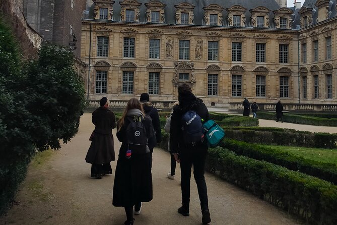 Paris Le Marais Hidden Gems Small Group Tour with Cruise Option - Pace, meeting point, and how you avoid the afternoon scramble