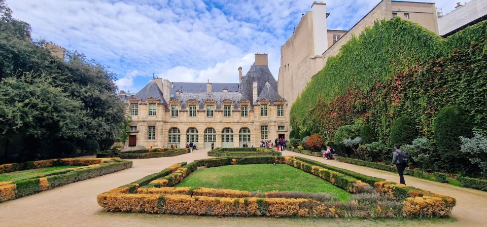 Paris Le Marais Walking Tour: Small Group Experience - Price and value: is $64 for 2 hours worth it?
