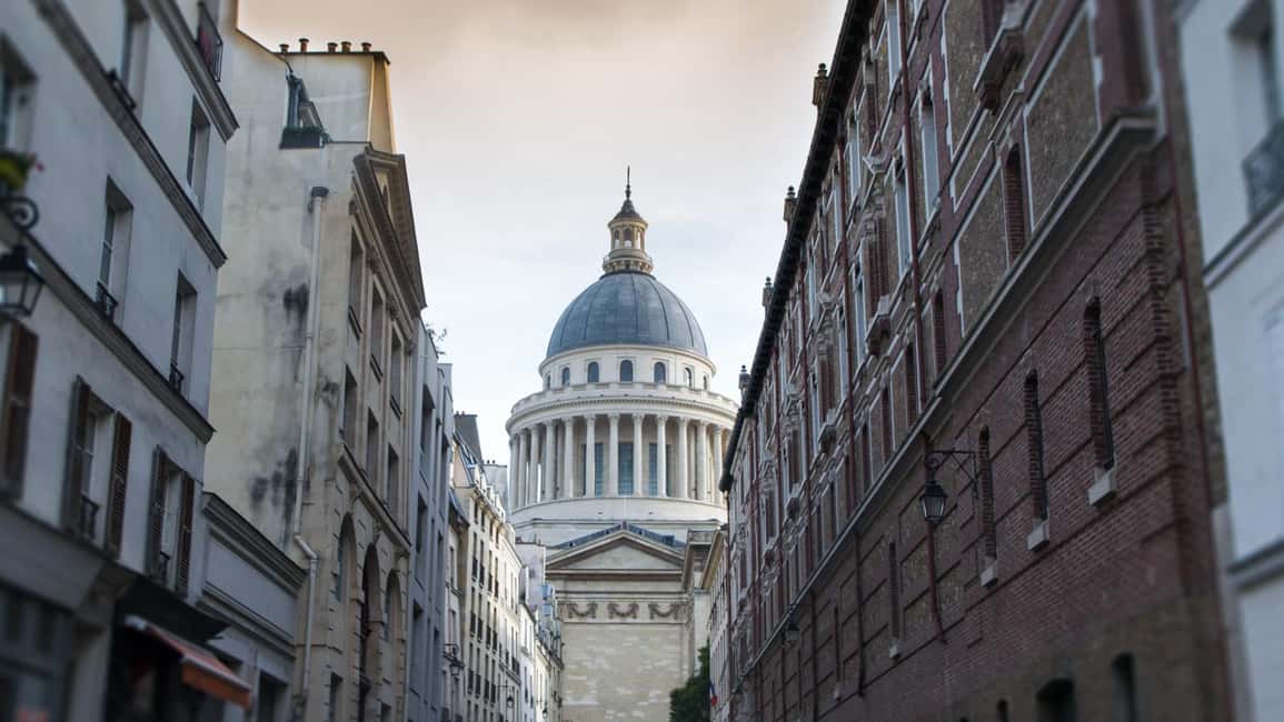 Paris: Left Bank Food & Wine Tour in the Latin Quarter - Fromagerie stop: Brie and Comté, with Roquefort as the brave option